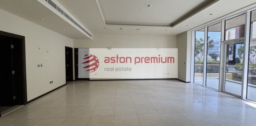 Apartment de 3 dormitorios en Palm Jumeirah, UAE No. 105098