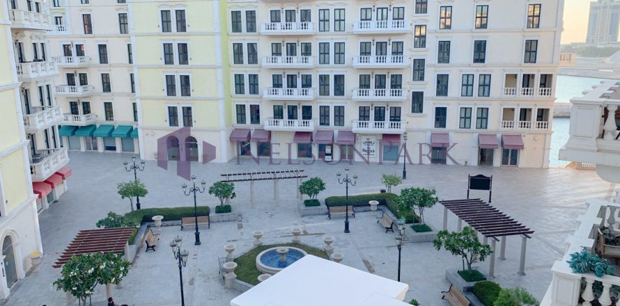 3 bedrooms Apartment in Doha, Qatar No. 57421
