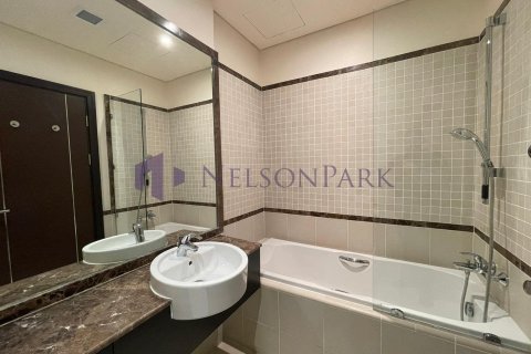3 bedrooms Apartment in Doha, Qatar No. 57421 6