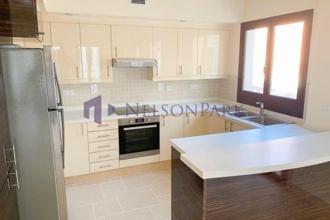 3 bedrooms Apartment in Doha, Qatar No. 57421 11