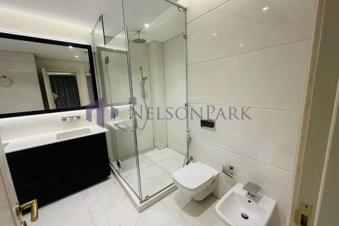 5 bedrooms Villa in Doha, Qatar No. 57315 10