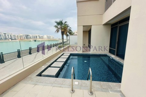 5 bedrooms Villa in Doha, Qatar No. 57315 1