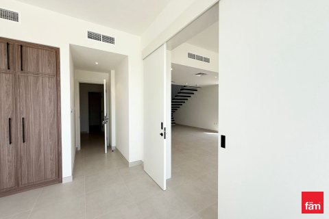 4 bedrooms Townhouse in Town Square, UAE No. 101046 9