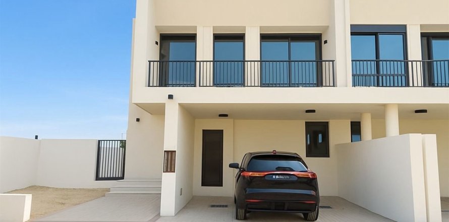 Таунхаус с 4 спальнями №101046