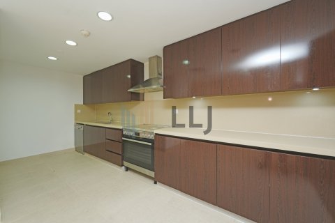5 غرفة نوم  فيلا في Al Raha Beach, الإمارات العربية المتحدة رقم 39229 6