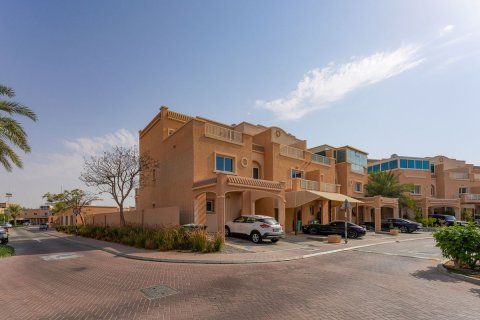 Commercial property de 5 dormitorios en Al Reef, UAE No. 79134 2