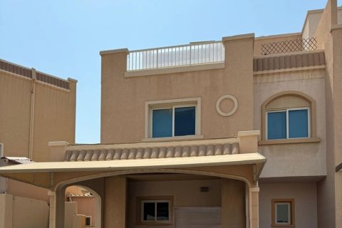 Commercial property de 5 dormitorios en Al Reef, UAE No. 79134 11