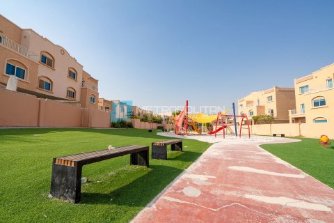Commercial property de 5 dormitorios en Al Reef, UAE No. 79134 24