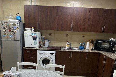 Apartment de 2 dormitorios en Baniyas, UAE No. 79126 6