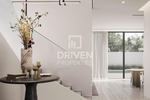 5 bedrooms Villa in Jumeirah Park, UAE No. 31029 2