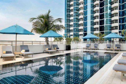 Hôtels-appartement de 33.7m² à Jumeirah Lake Towers, UAE No. 102382 10
