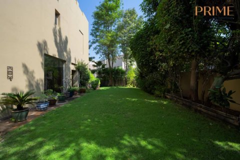 Villa de 5 dormitorios en The Lakes, UAE No. 20012 10