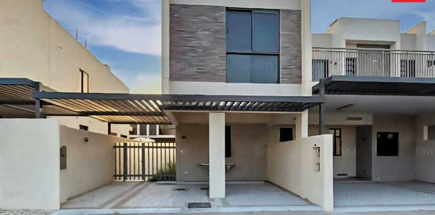 Townhouse de 3 chambres à Dubai, UAE No. 104670