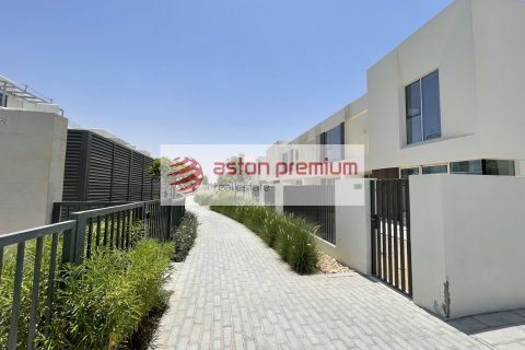 3 bedrooms Villa in The Valley, UAE No. 102807 32