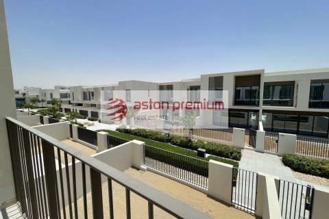 3 bedrooms Villa in The Valley, UAE No. 102808 2