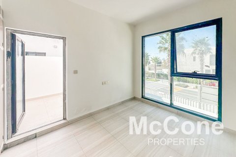 Townhouse de 3 dormitorios en Park Residences, UAE No. 74504 3