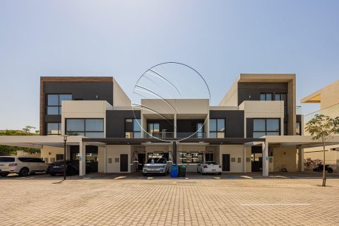 Townhouse de 3 dormitorios en Al Salam Street, UAE No. 27209 1