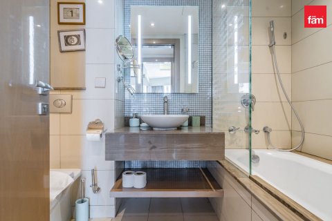 Apartment de 3 dormitorios en Business Bay, UAE No. 75995 2