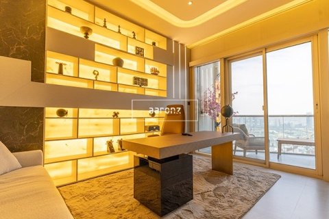 3 bedrooms Apartment  No. 106755 6