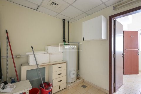 3 bedrooms Apartment  No. 106757 12
