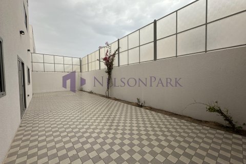 3 bedrooms Villa in Doha, Qatar No. 57861 5