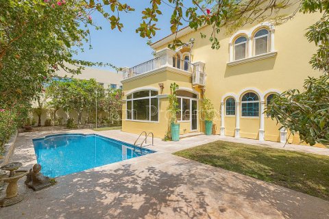 Villa de 3 chambres à Dubai, UAE No. 104608 1
