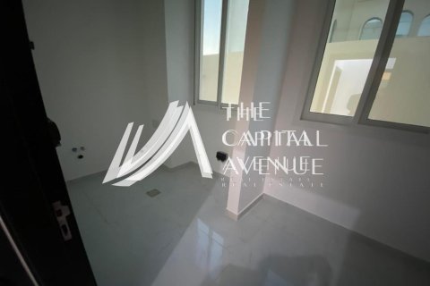 Villa de 4 chambres à Khalifa City, UAE No. 86758 7