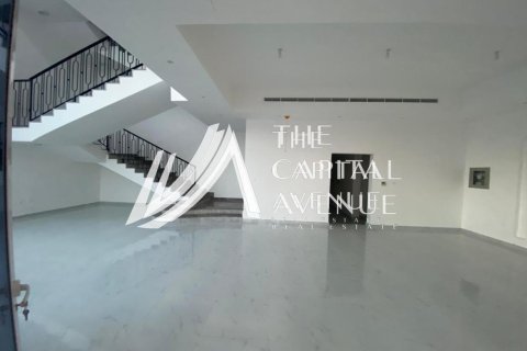 Villa de 4 chambres à Khalifa City, UAE No. 86758 2