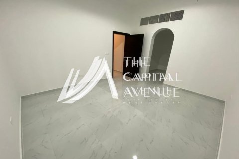 Villa de 4 chambres à Khalifa City, UAE No. 86758 5