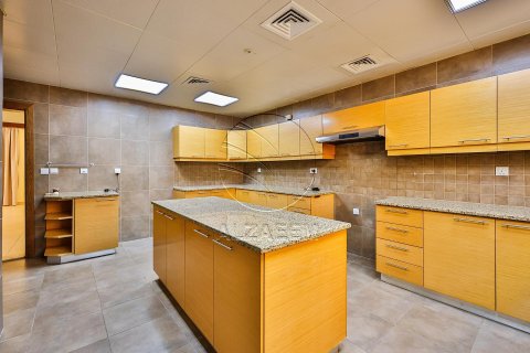 Villa de 5 dormitorios en Abu Dhabi, UAE No. 90058 6