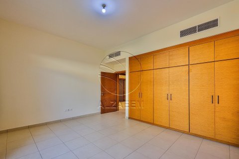 Villa de 5 dormitorios en Abu Dhabi, UAE No. 90058 4