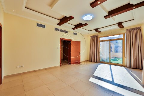 Villa de 5 dormitorios en Abu Dhabi, UAE No. 90058 14