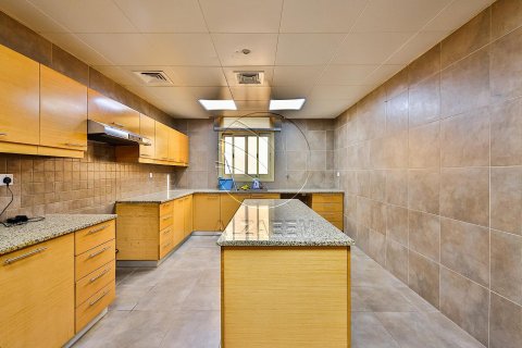 Villa de 5 dormitorios en Abu Dhabi, UAE No. 90058 7