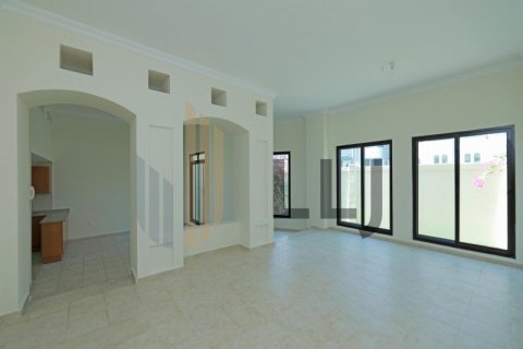 Villa de 4 chambres à Al Khalidiya, UAE No. 55512 6