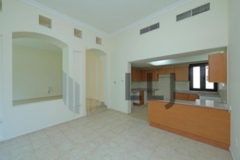 Villa de 4 chambres à Al Khalidiya, UAE No. 55512 24