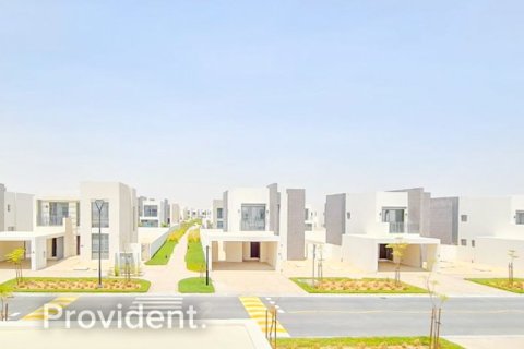 Villa de 4 dormitorios en Dubai South (Dubai World Central), UAE No. 2219 5