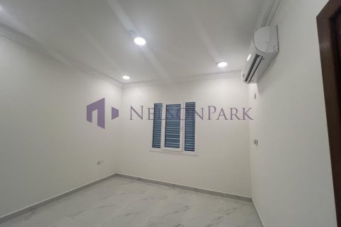 Villa de 7 chambres à Doha, Qatar No. 57757 12
