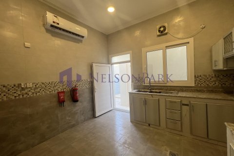 Villa de 7 chambres à Doha, Qatar No. 57757 13