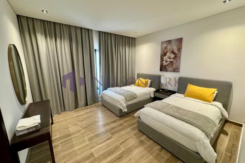 5 bedrooms Villa in Doha, Qatar No. 57740 12
