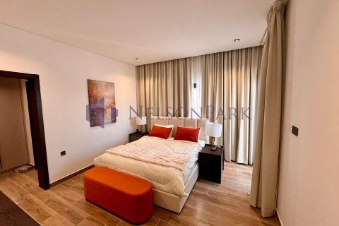 5 bedrooms Villa in Doha, Qatar No. 57740 14