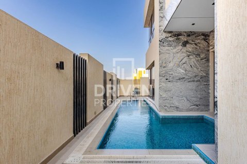 Villa de 5 dormitorios en Nad Al Sheba 1, UAE No. 84319 25