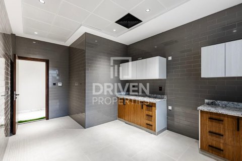 Villa de 5 dormitorios en Nad Al Sheba 1, UAE No. 84319 20