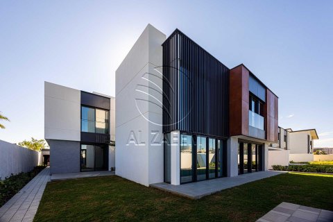 6 bedrooms Villa on the Saadiyat Island, UAE No. 27686 3
