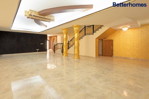 Villa de 11 chambres à Khalifa City, UAE No. 9046 7