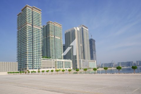 Apartment de 1 dormitorio en EMAAR Beachfront, UAE No. 101753 12