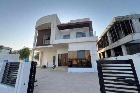 Commercial property de 4 chambres à Yas Acres, UAE No. 41024 1