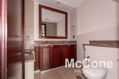 Apartment de 3 dormitorios en Old Town, UAE No. 74321 16