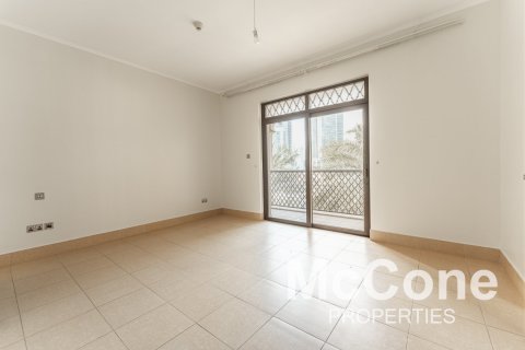 Apartment de 3 dormitorios en Old Town, UAE No. 74321 2