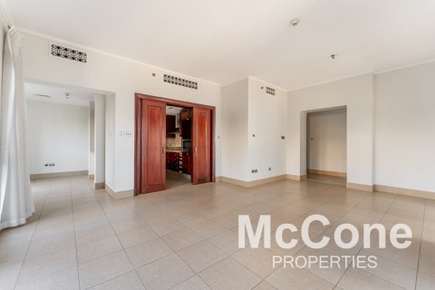 Apartment de 3 dormitorios en Old Town, UAE No. 74321 8