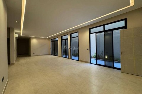 Квартира с 3 спальнями в Эр-Рияд, Саудовская Аравия №99472 5